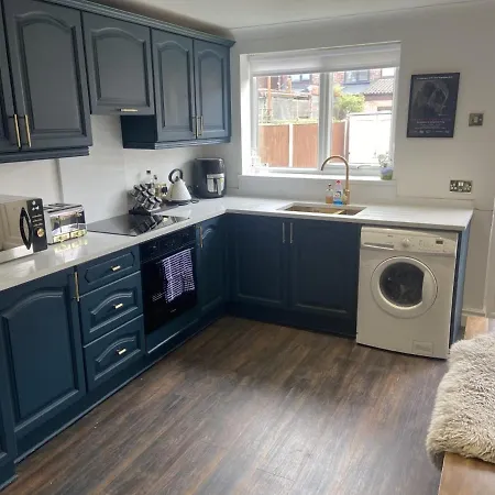 Lovely 2 Bed Full House By The Beach Liverpool Exterior photo